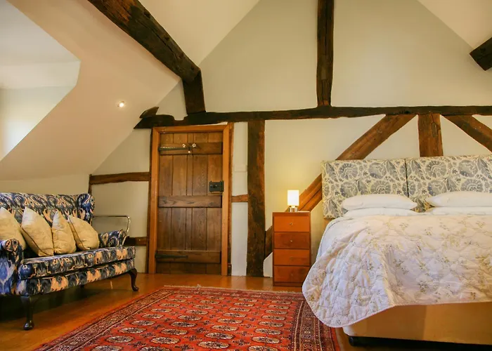 Huntlands Farm Bed & Breakfast